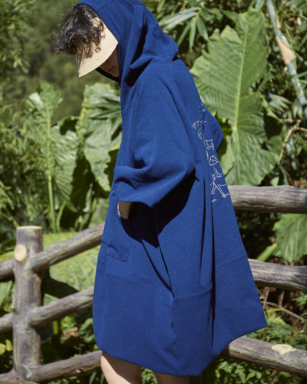 slowdive x moun moun Poncho